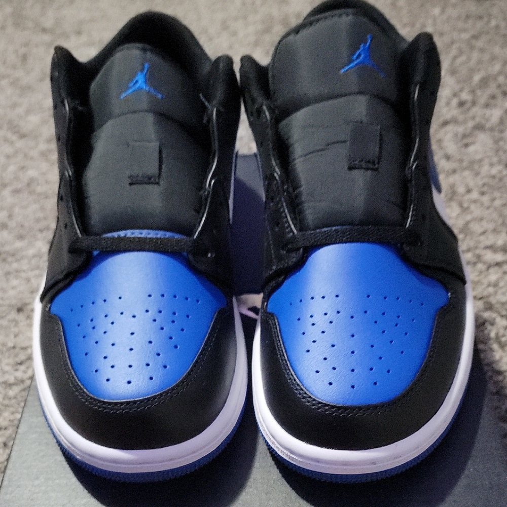 Air Jordan 1 Low - Size 9.5 (Mens)